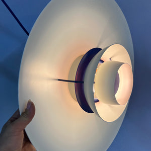 Lamellenlampe PH5 weiß blau von Poul Henningsen für Louis Poulsen