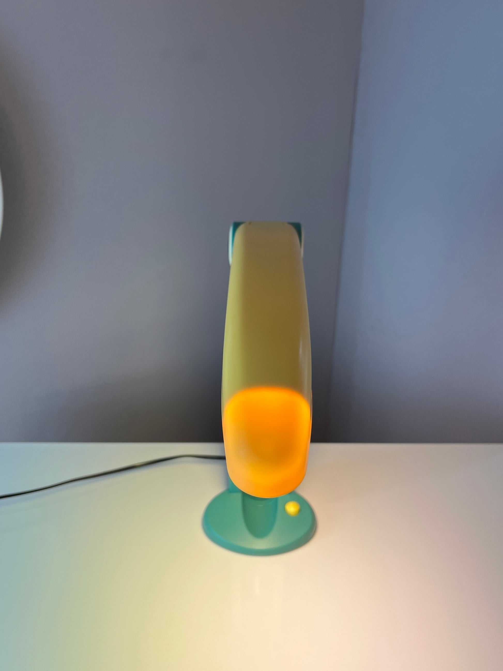 Tischlampe Toucan groß grün gelb von H.T. Huang für Huangslite