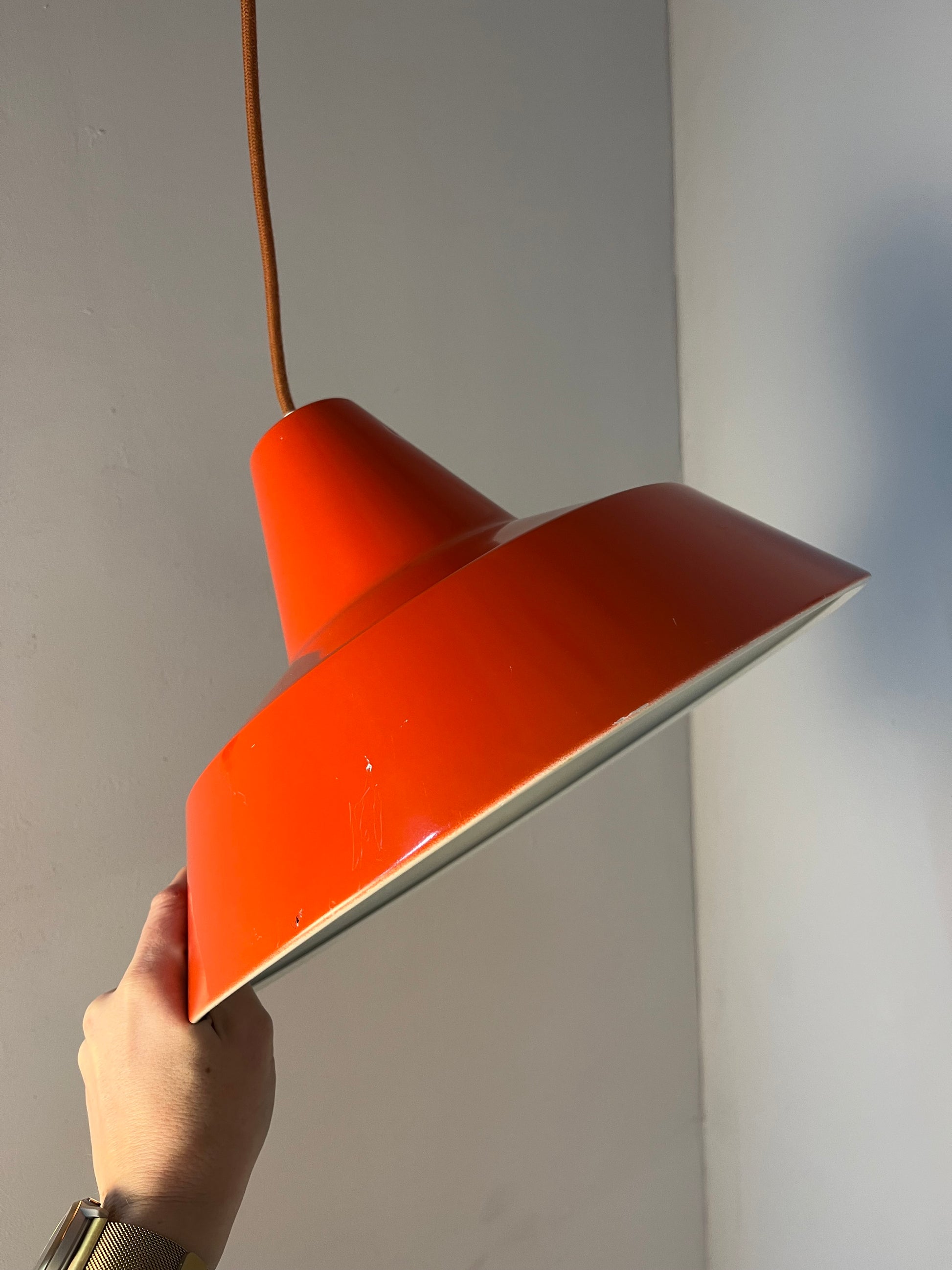 Industrielampe orangerot Metall