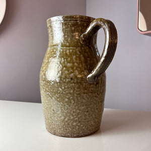 Krug grau Keramik von Grit Stone aus Portugal