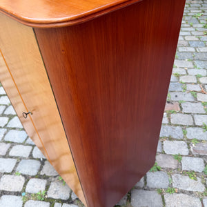Wäscheschrank Ahorn & Nussbaum aus Deutschland