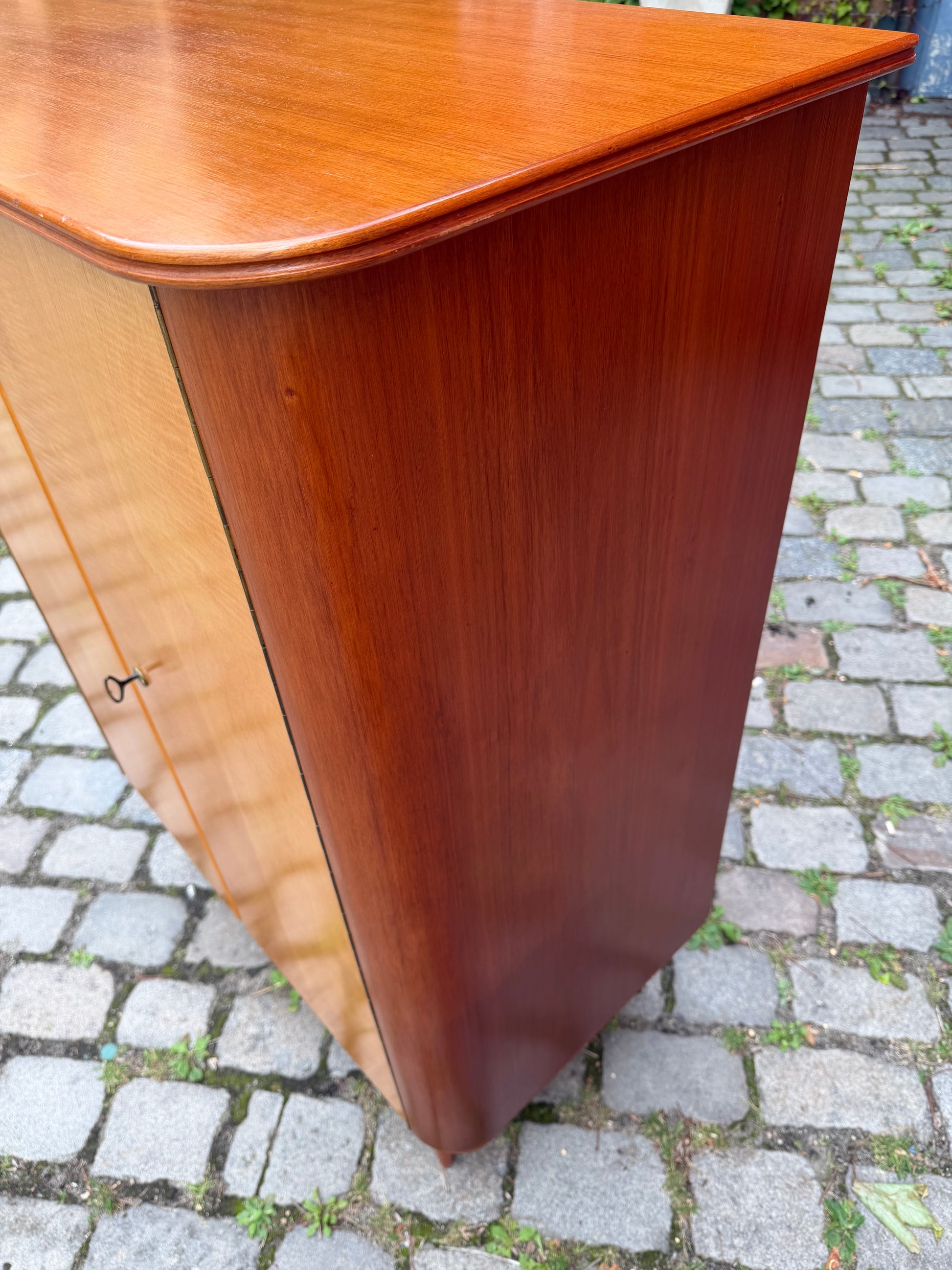 Wäscheschrank Ahorn & Nussbaum aus Deutschland