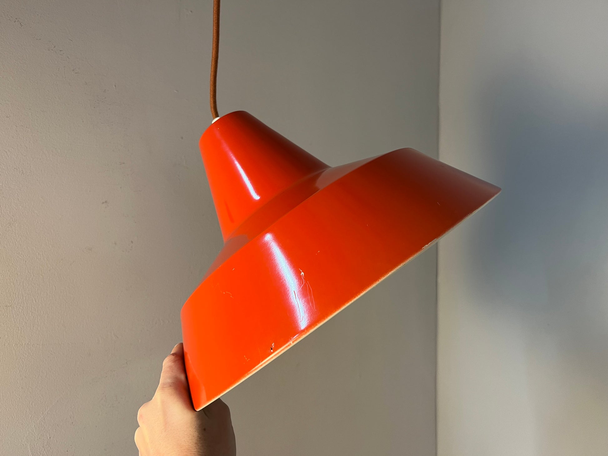 Industrielampe orangerot Metall