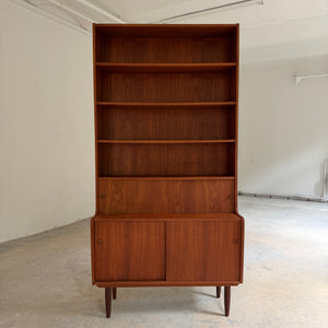 Bücherregal Teak mit Schiebetüren aus Dänemark