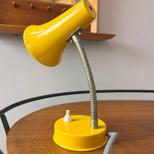 Tischlampe gelb 50er