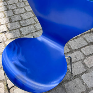 Set: 4x Stuhl Serie 7 Königsblau lackiert von Arne Jacobsen für Fritz Hansen