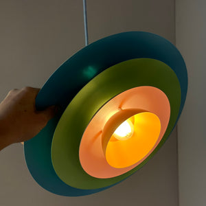 Lamellenlampe neu lackiert hellblau mint peach aus Dänemark lackiert