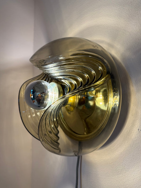 Kleine Wandlampe Futura Rauchglas Messing von Koch & Lowy für Peill & Putzler