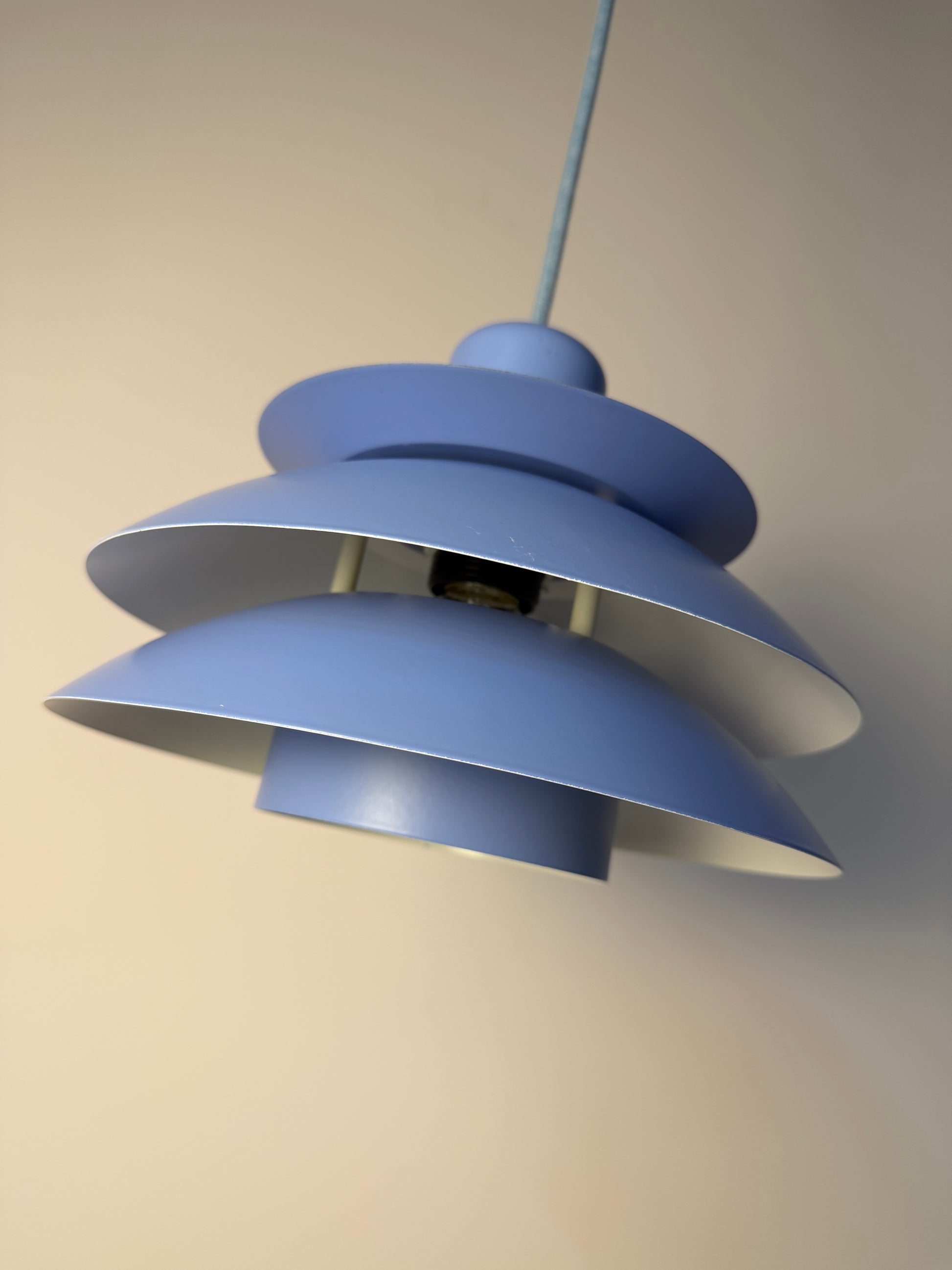 Lamellenlampe Typ 776 hellblau von Horn
