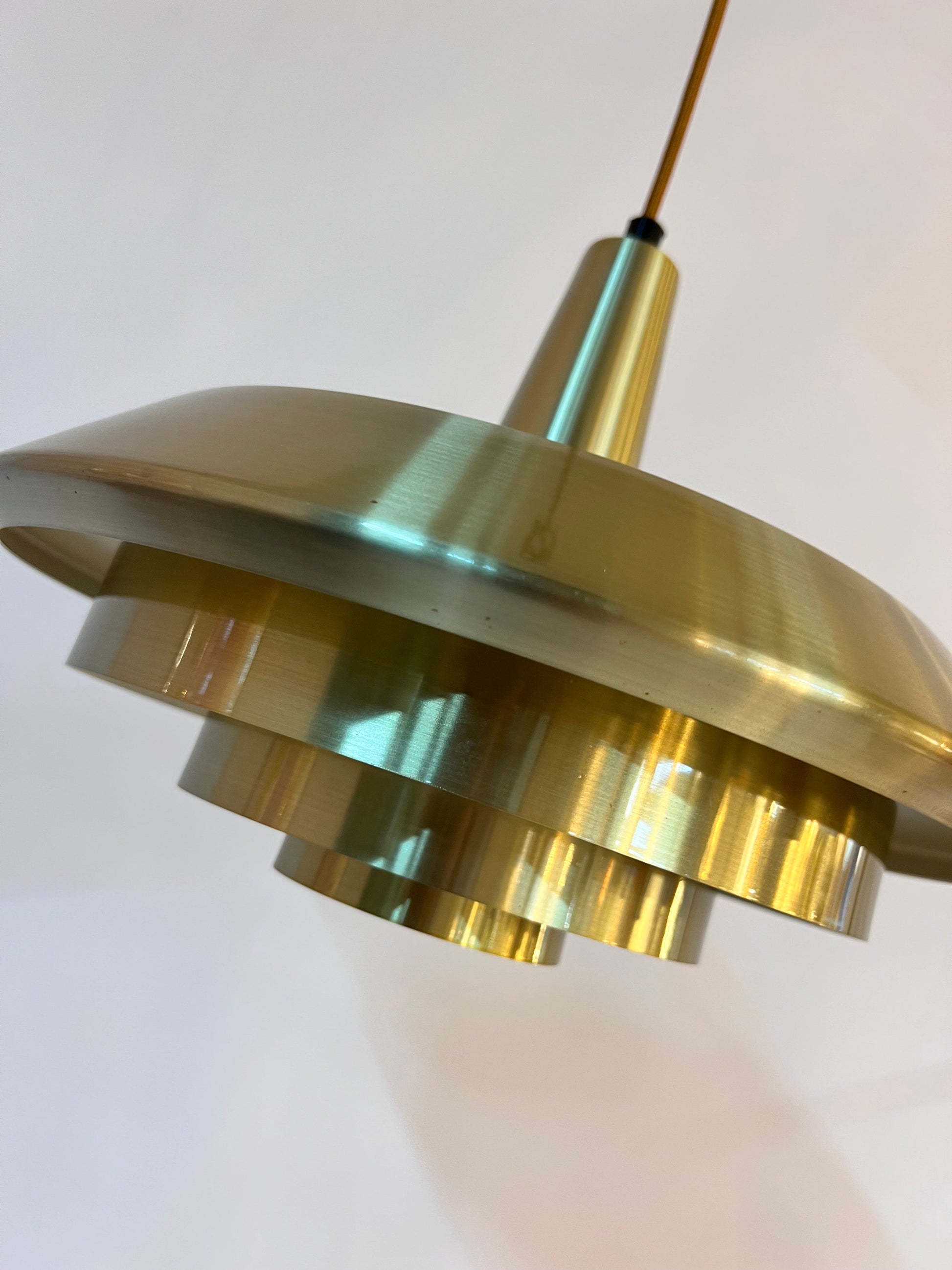 Lamellenlampe gold aus Dänemark