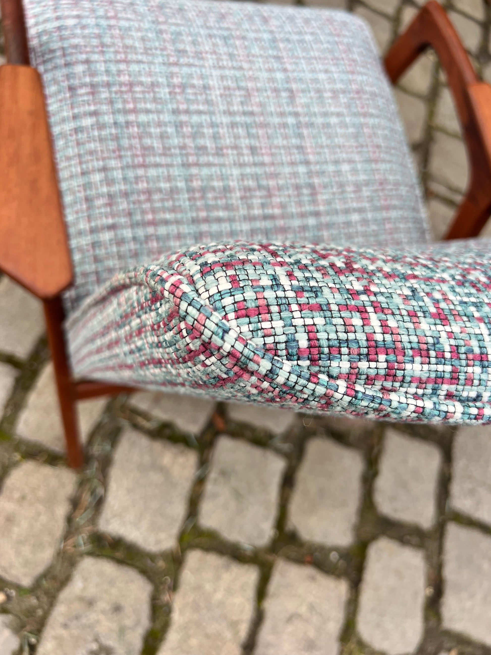 Ruster Lounge Chair neu gepolstert von Yngve Ekström für Swedese