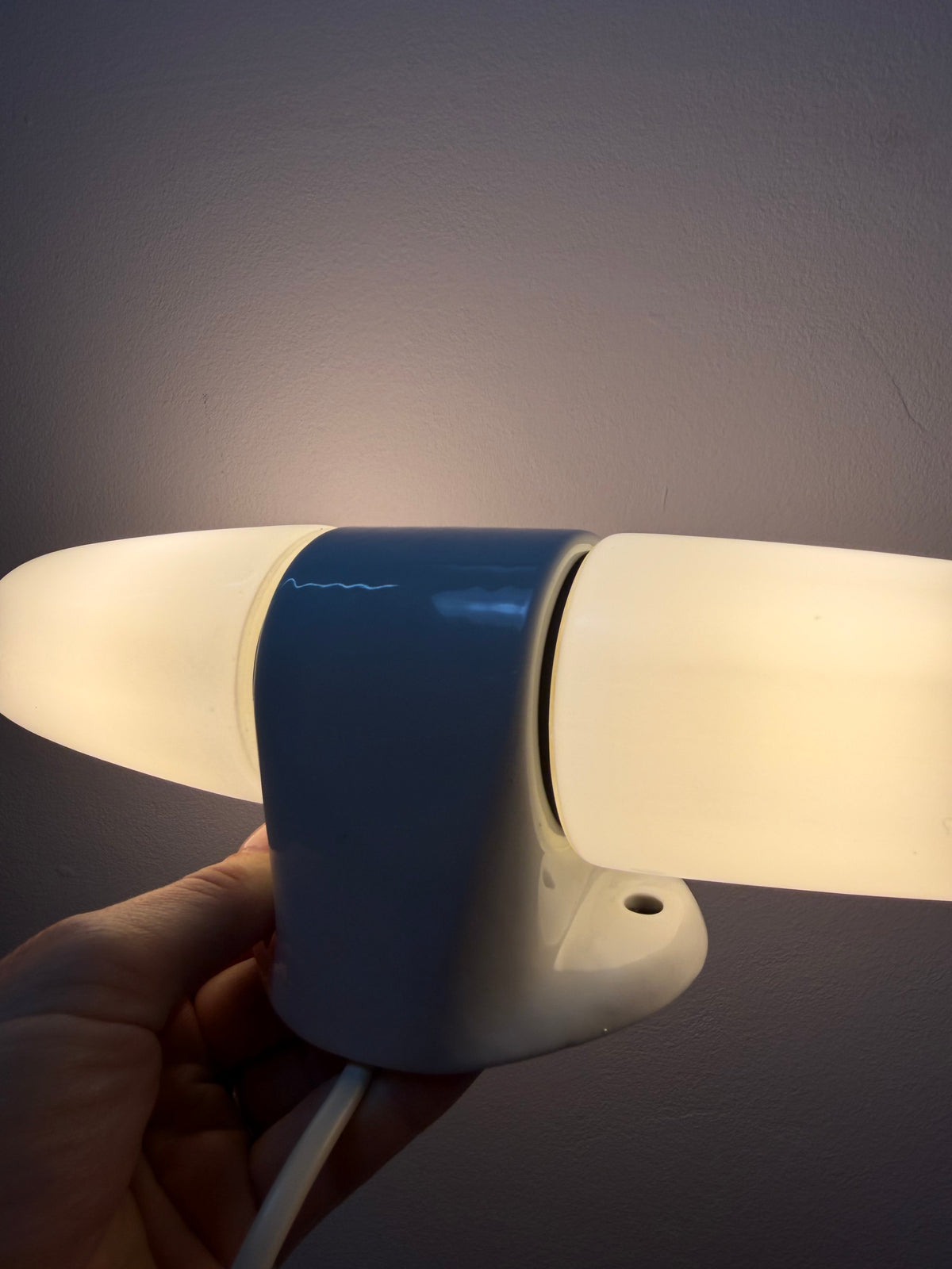 Wandlampe Modell 6068 weiß von Wilhelm Wagenfeld für Lindner