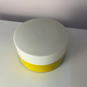 Wandlampe gelb weiß aus Dänemark