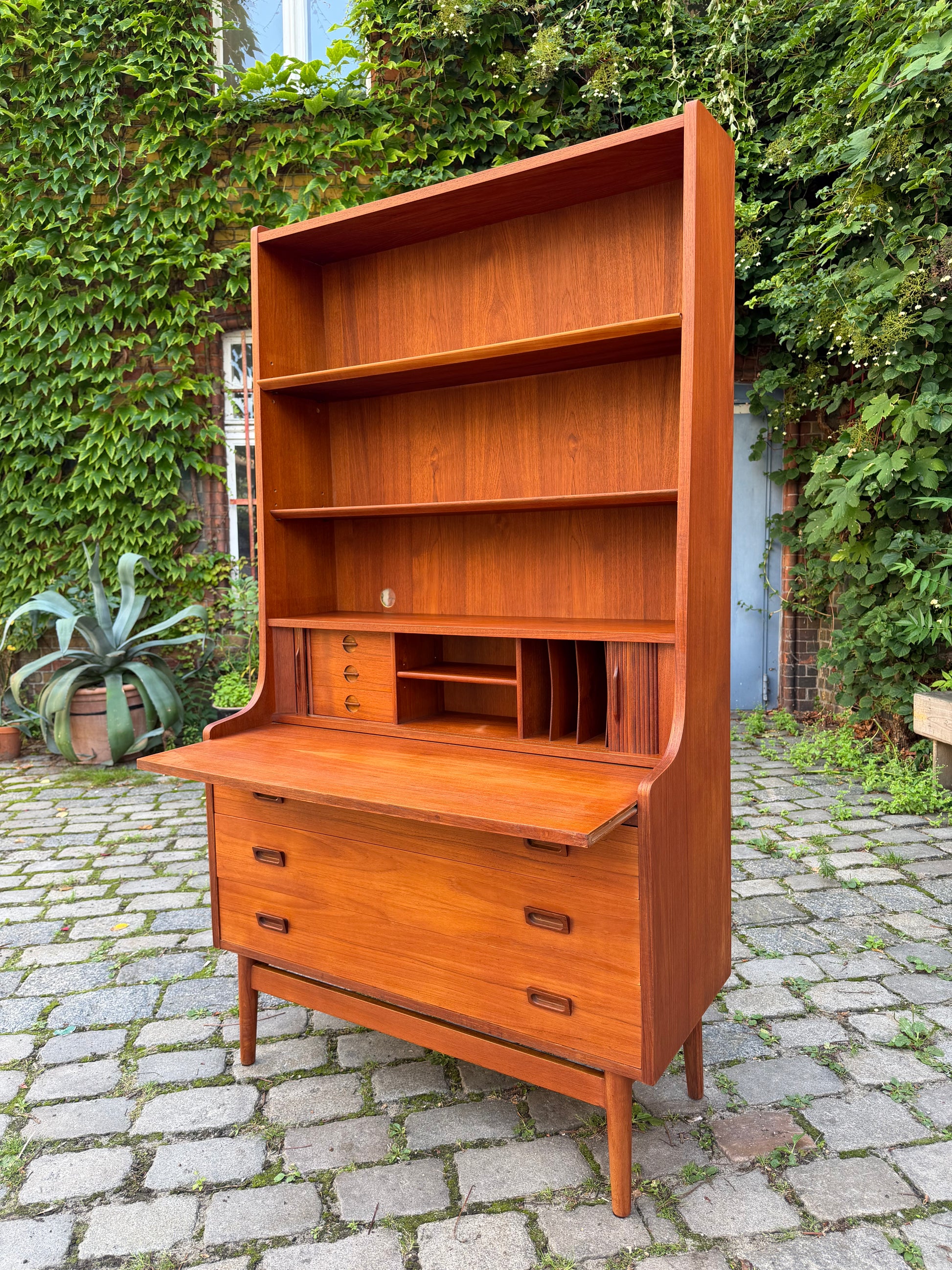 Bücherregal Teak mit Sekretär von Johannes Sorth für Nexø