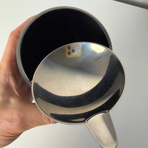 Kugelaschenbecher schwarz Chrom von Quist