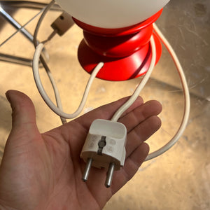 Tischlampe rot Opalglas von Temde