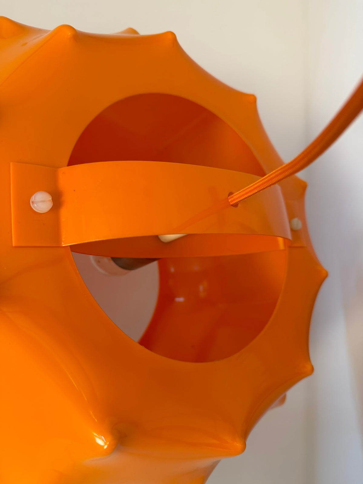 Hängelampe orange mit orangem Kabel von Ilka Plast