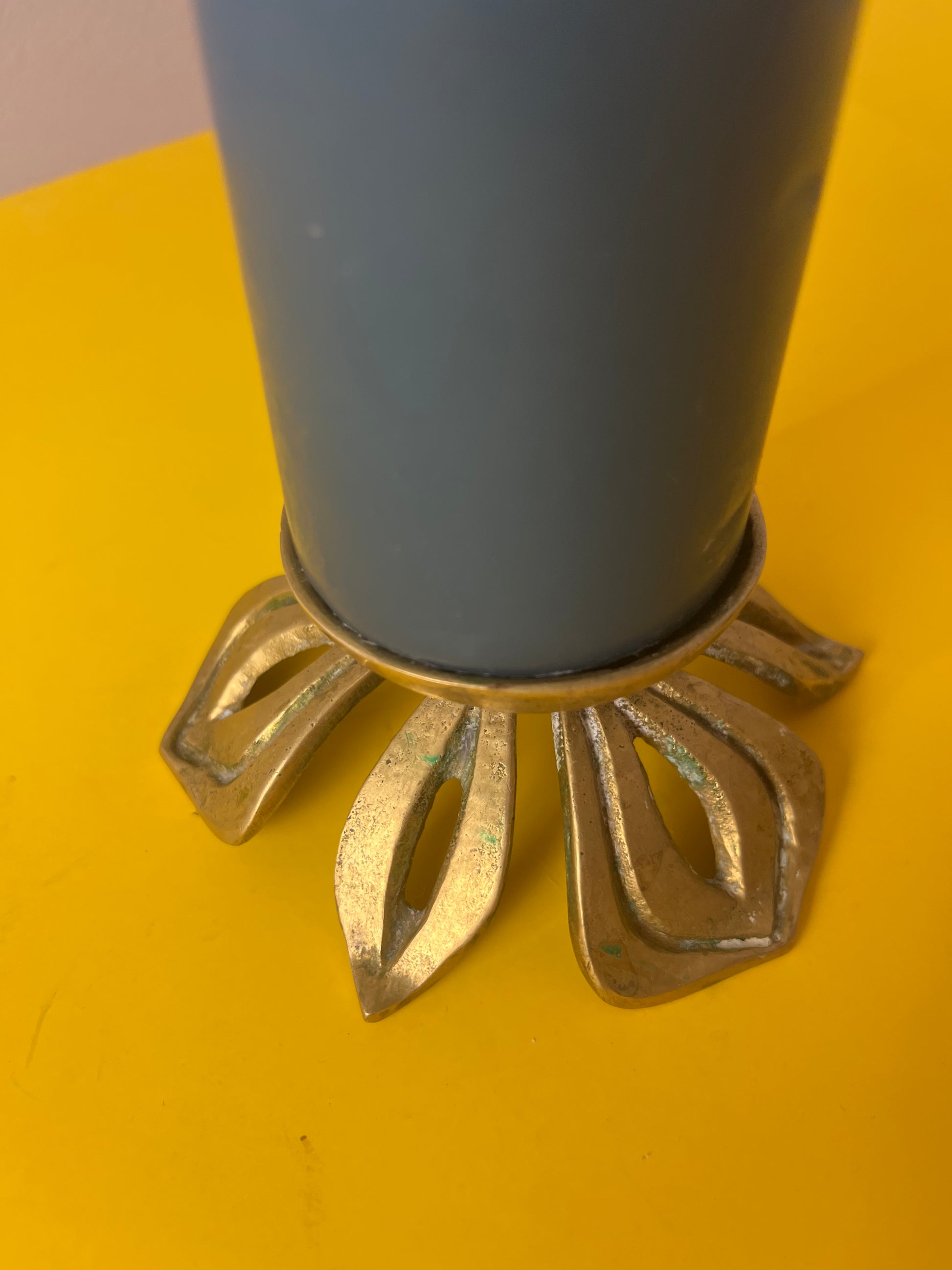 Kerzenständer Messing in Blütenform