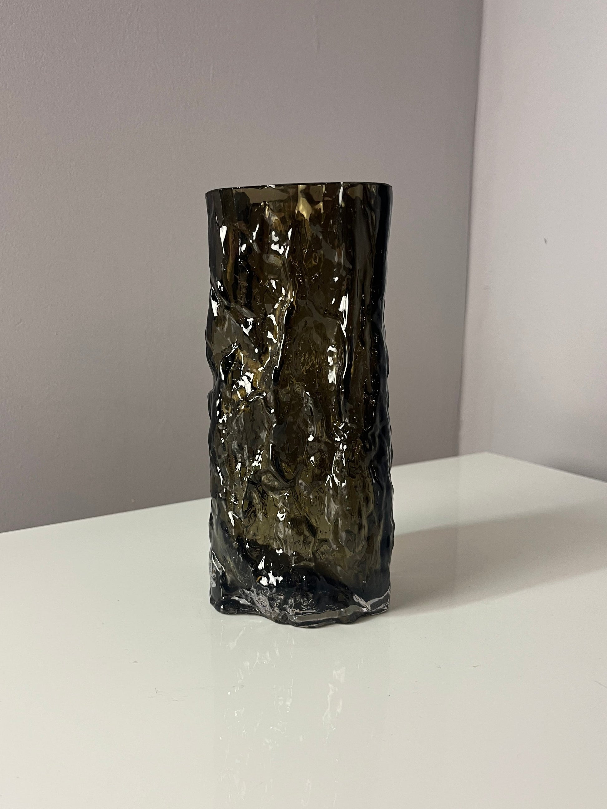 Bark Vase grau Glas von Margit Brandt
