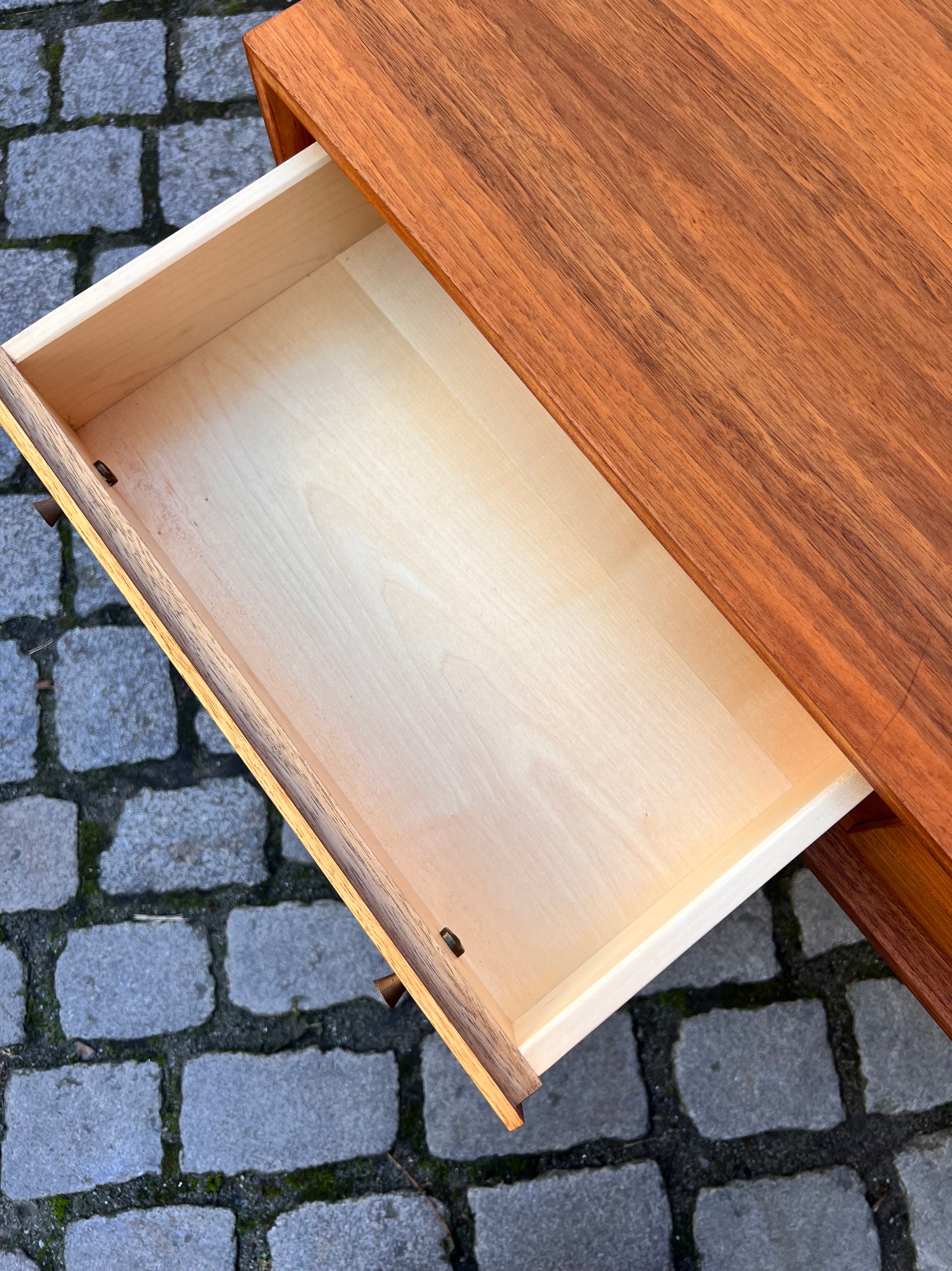 Konsolentisch Nussbaum von WK Möbel