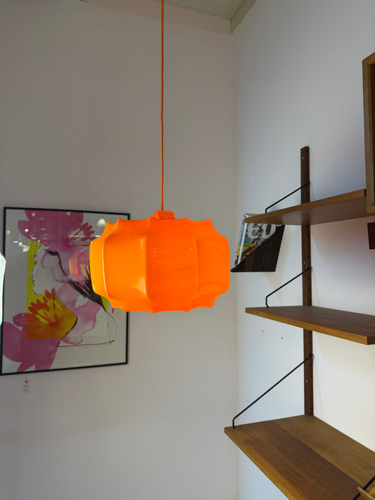 Hängelampe orange mit orangem Kabel von Ilka Plast