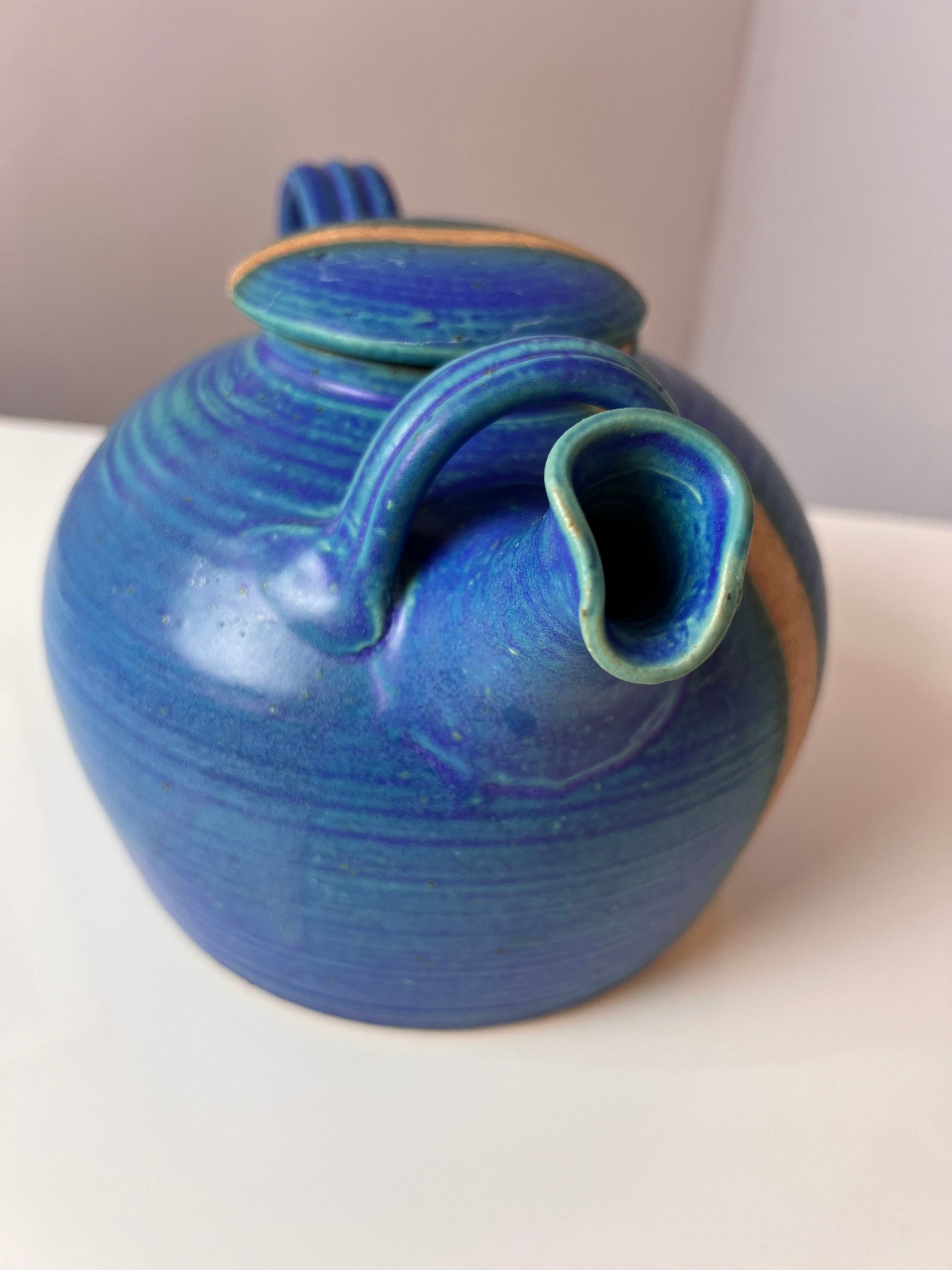 Teekanne blau Keramik aus Dänemark