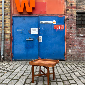 Klappbarer Beistelltisch Teak mit Tablett