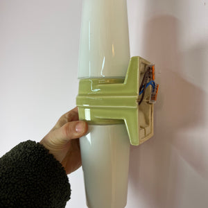 Wandlampe Modell 6060 pastellgrün von Sigvard Bernadotte für Ifö