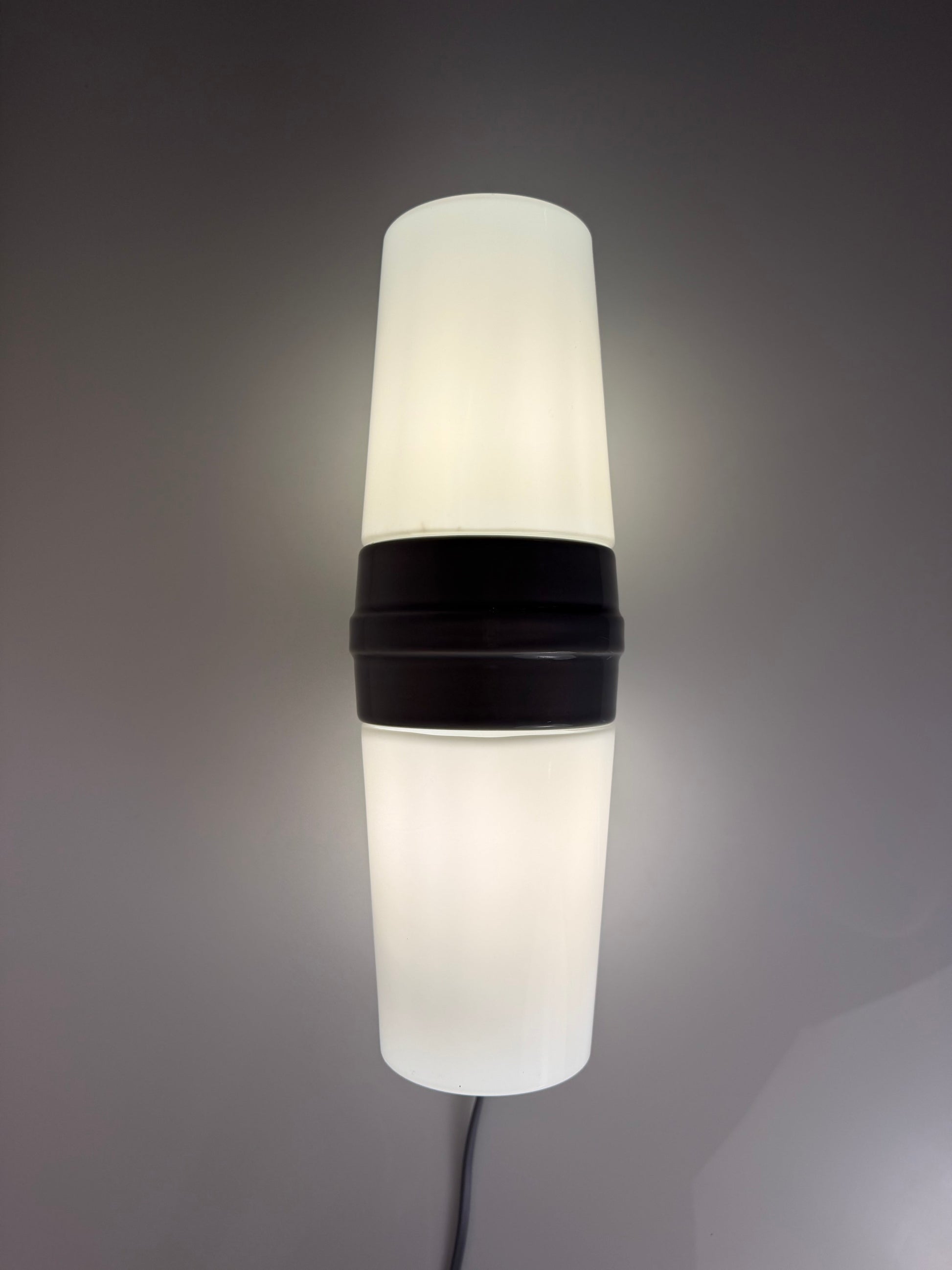 Wandlampe Modell 6065 grau von Sigvard Bernadotte für Ifö