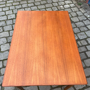 Esstisch Teak & Eiche ausziehbar aus Dänemark