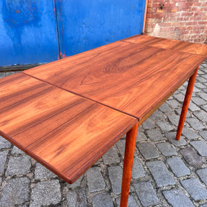Kleiner ausziehbarer Esstisch Teak aus Dänemark