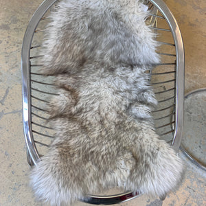 Freischwinger Modell Egg Chair mit Fell von Gastone Rinaldi