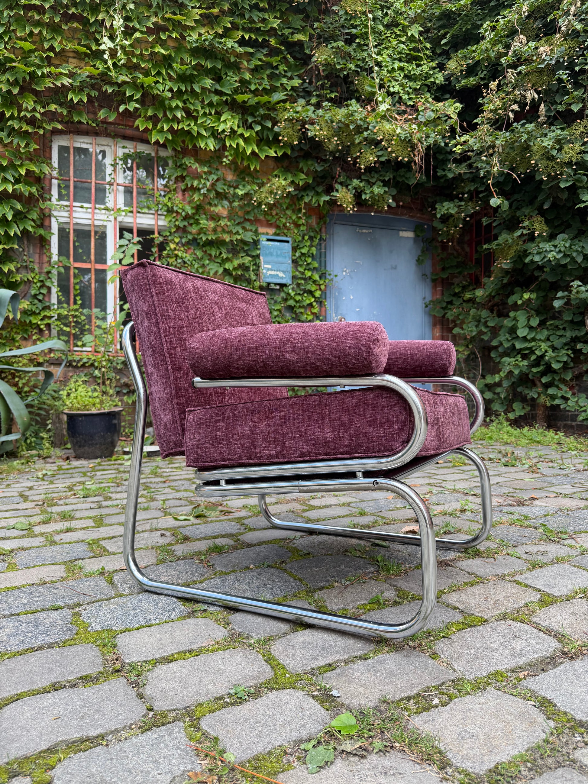 Sessel Halina lila neu gepolstert Chrom von Hellerau