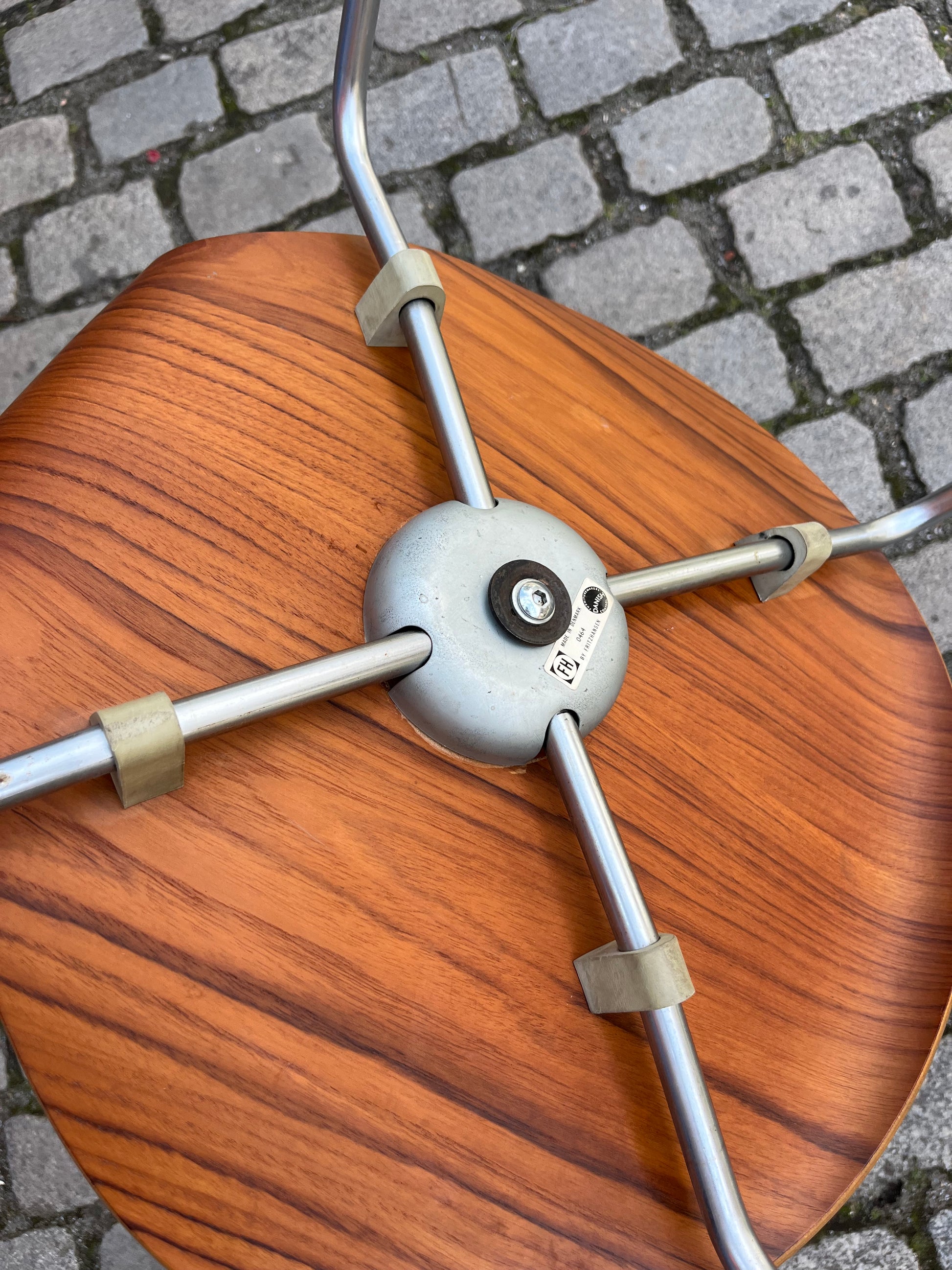 Stuhl Serie 7 Nussbaum von Arne Jacobsen für Fritz Hansen