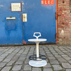 Flaschenhalter Beistelltisch weiß von Flair Holland