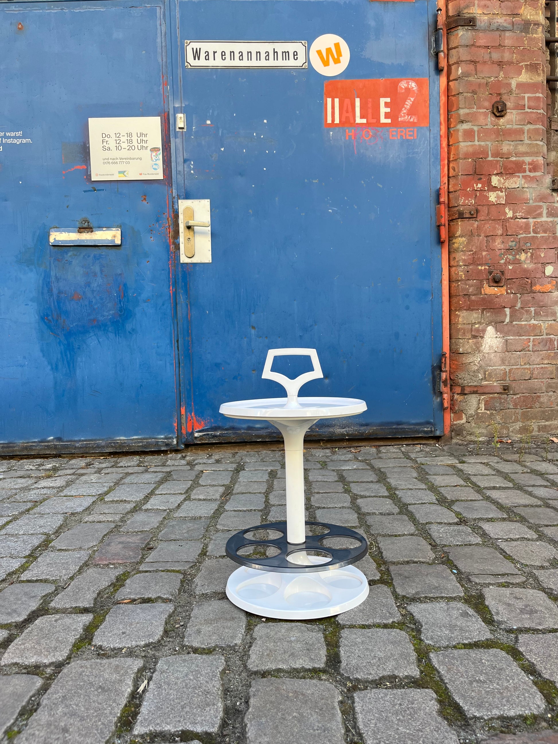 Flaschenhalter Beistelltisch weiß von Flair Holland