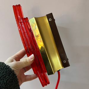 Wandlampe rot von Claus Bolby