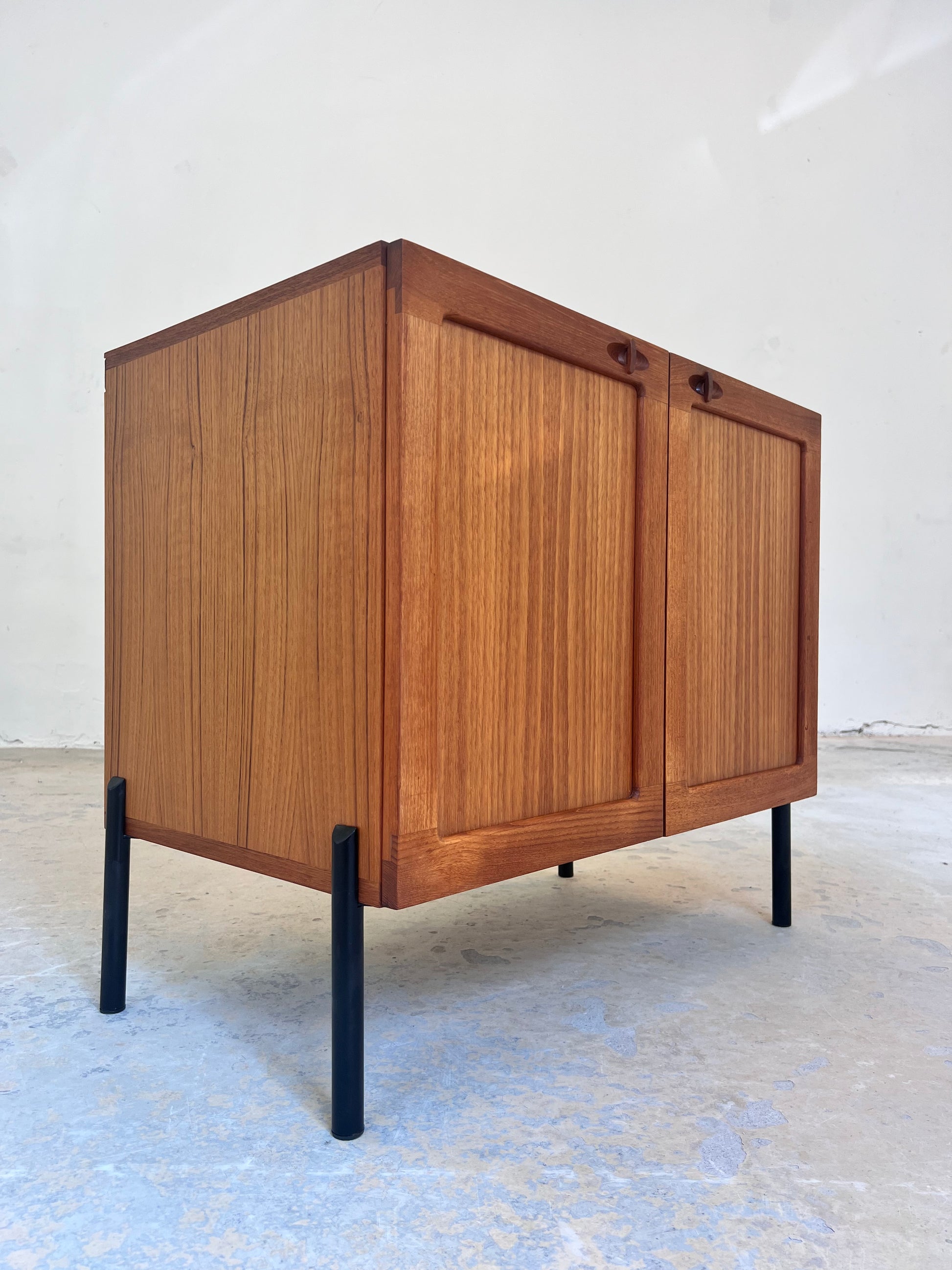 Schrank Teak von H. W. Klein für Bramin
