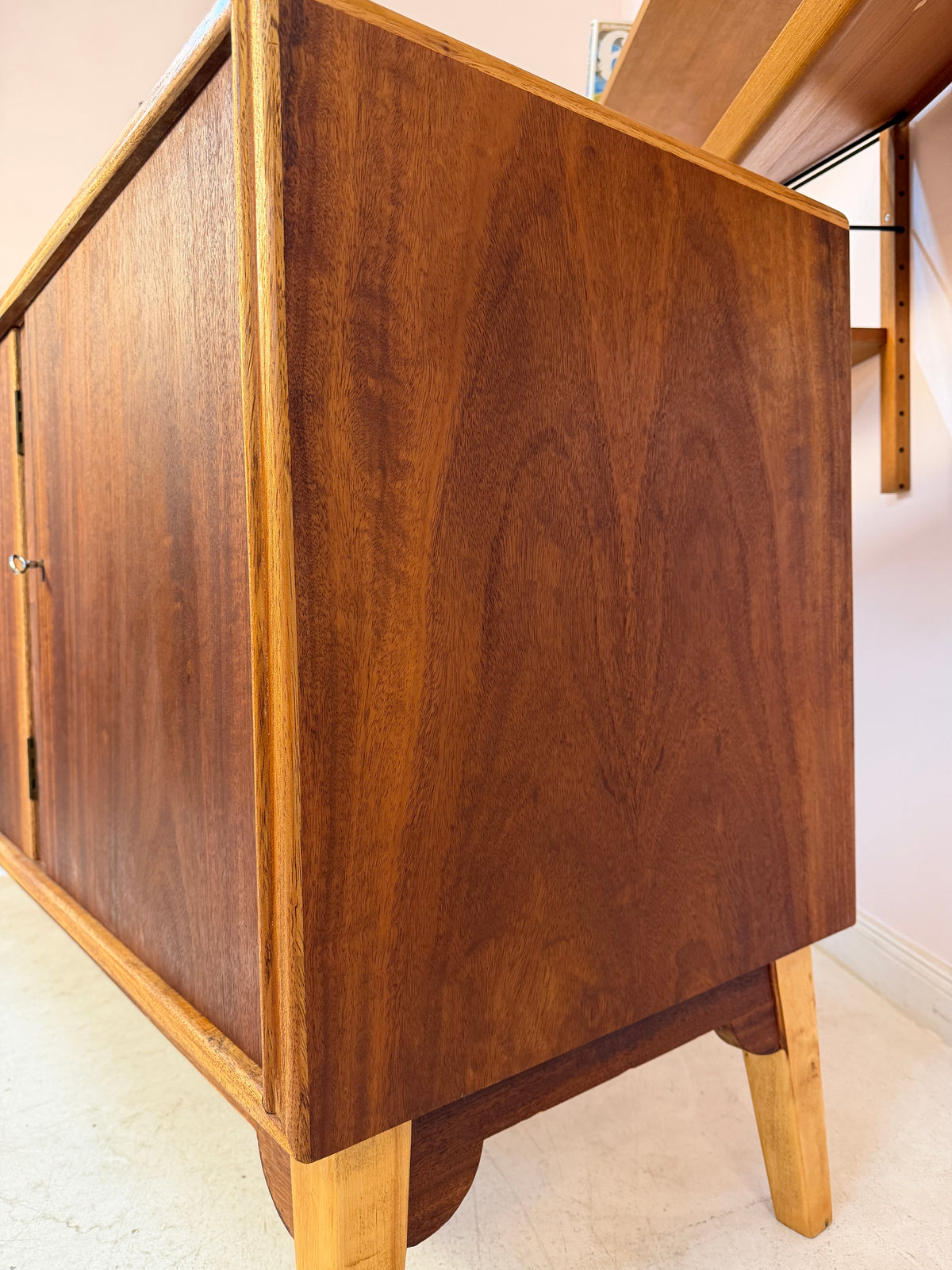 Sideboard Teak & Ulme aus Dänemark