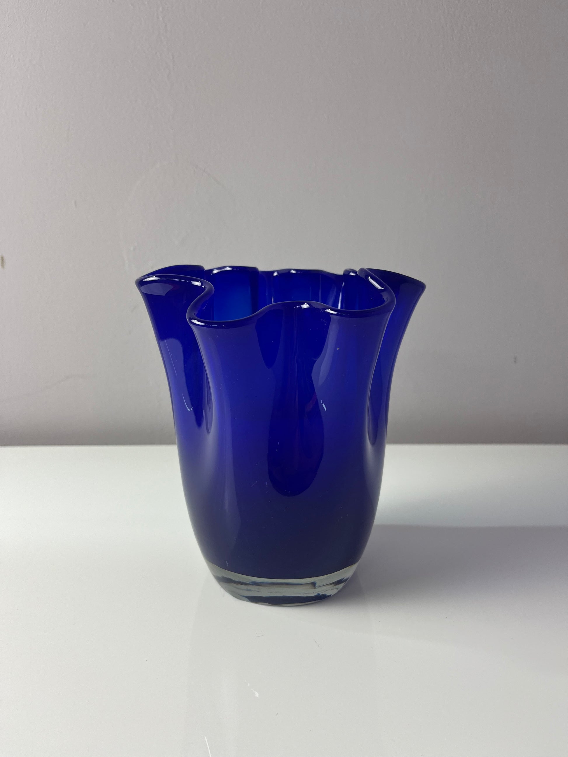 Schmale Vase Fazoletto blau Glas