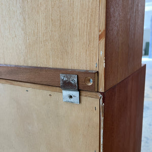 Vitrine Teak mit Schiebetüren von Hundevad