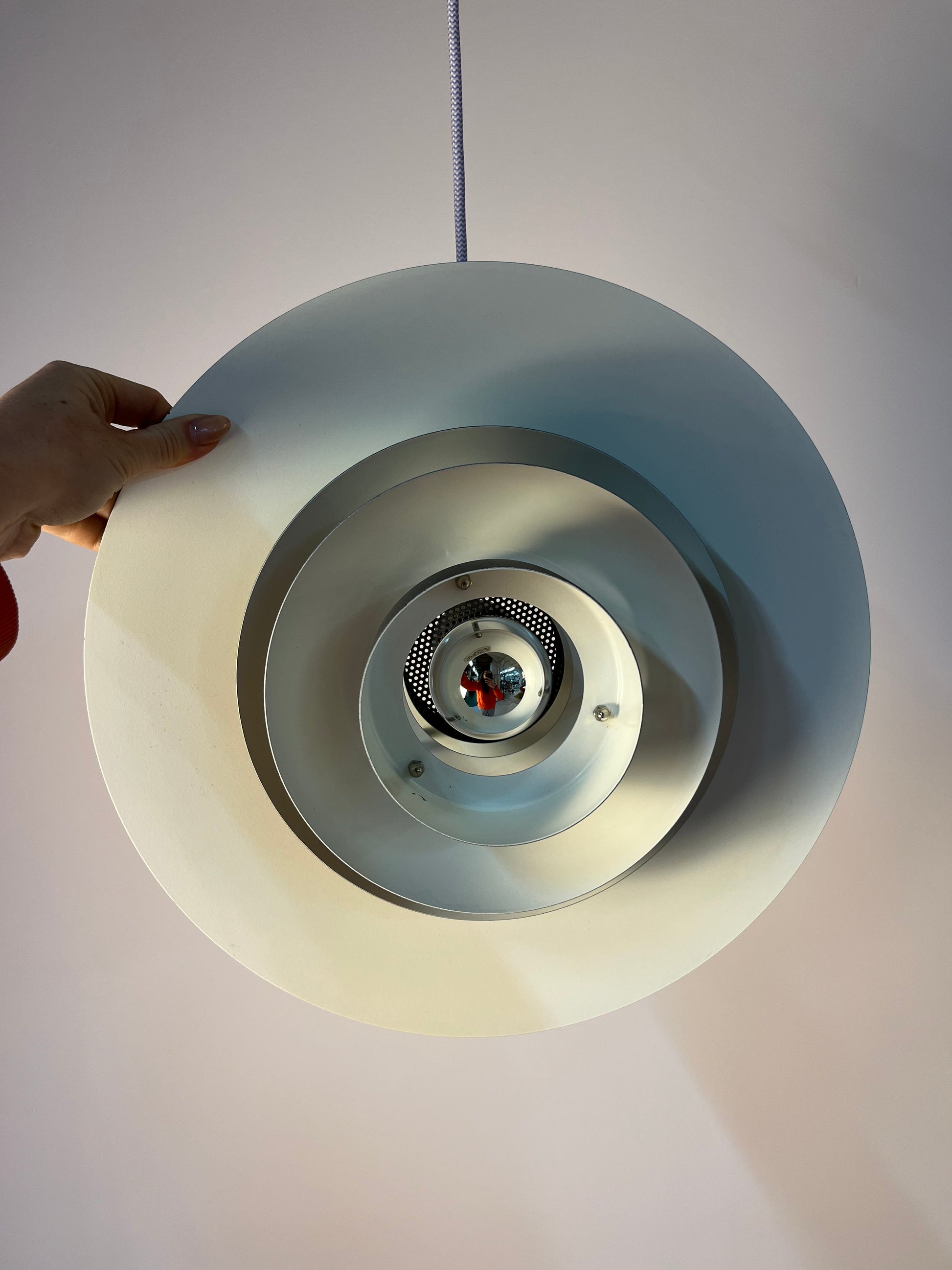 Lamellenlampe Modell DE-LUX grau von Design Light