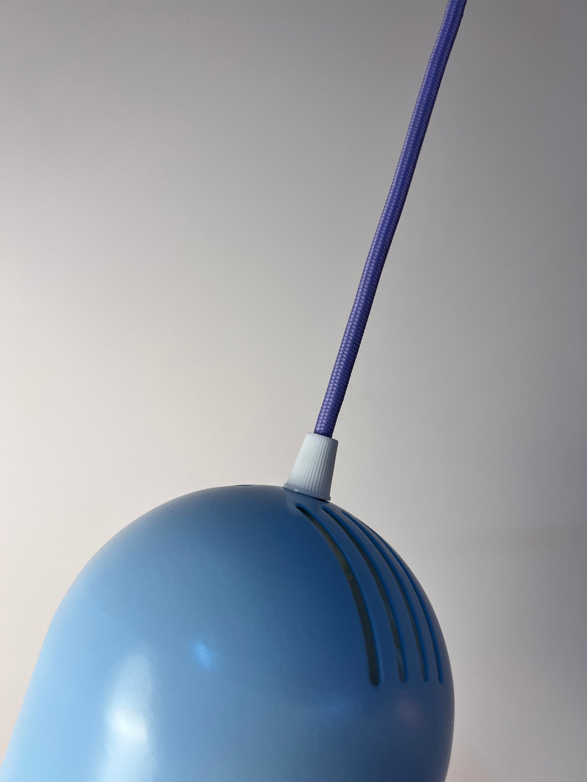 Hängelampe hellblau neu lackiert