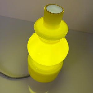Tischlampe sonnengelb Opalglas