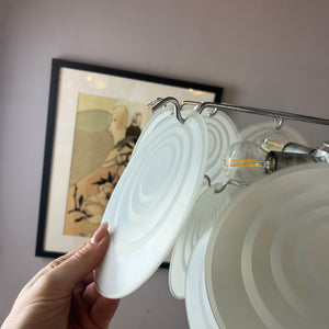 Kronleuchter weiß silber mit Glasscheiben