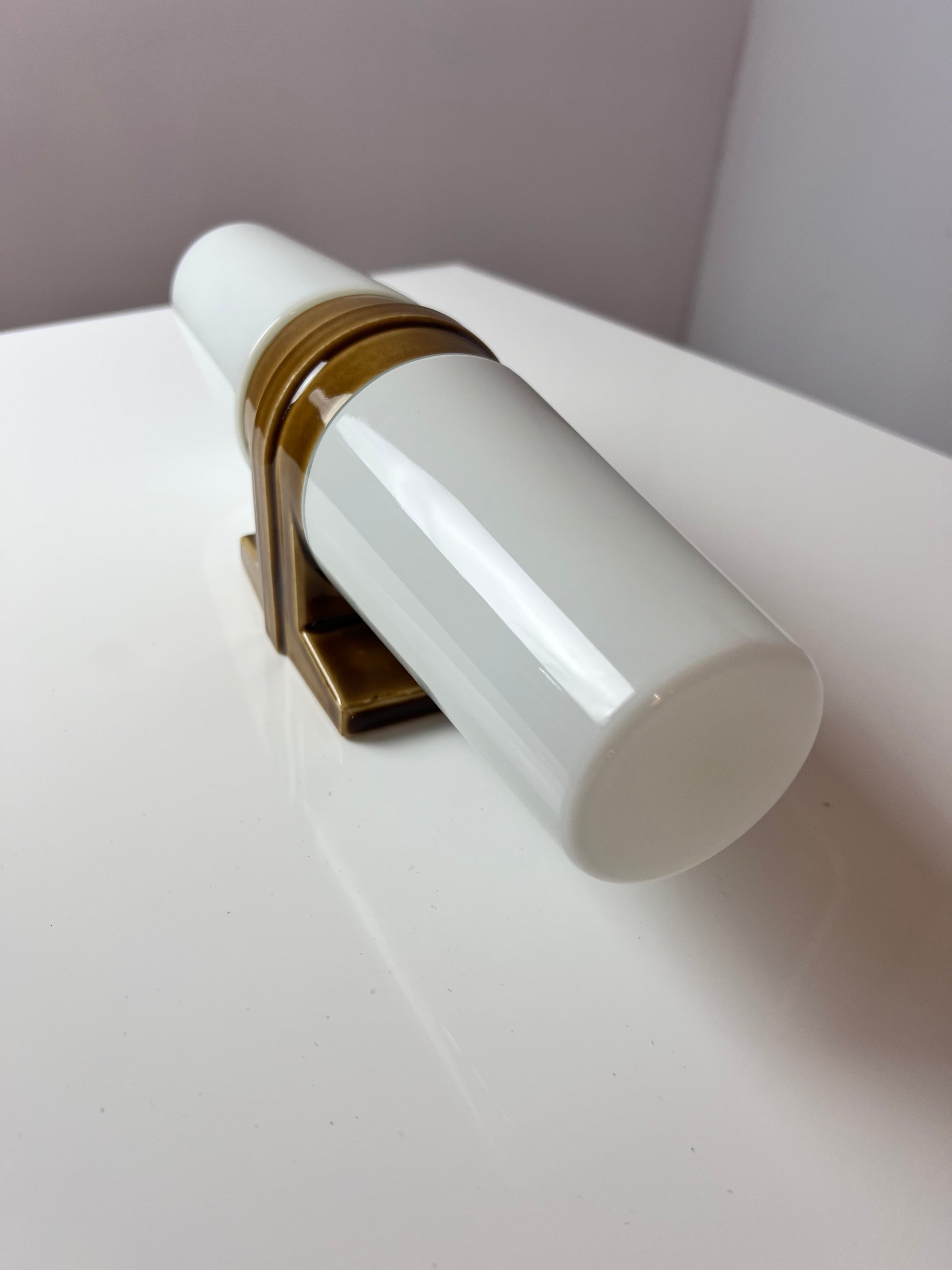 Wandlampe Modell 6060 braun von Sigvard Bernadotte für Ifö