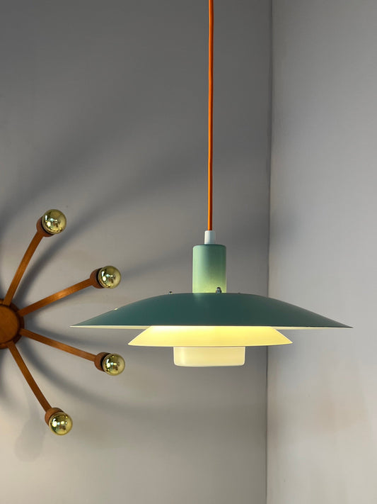 Lamellenlampe neu lackiert blaugrün von JEKA