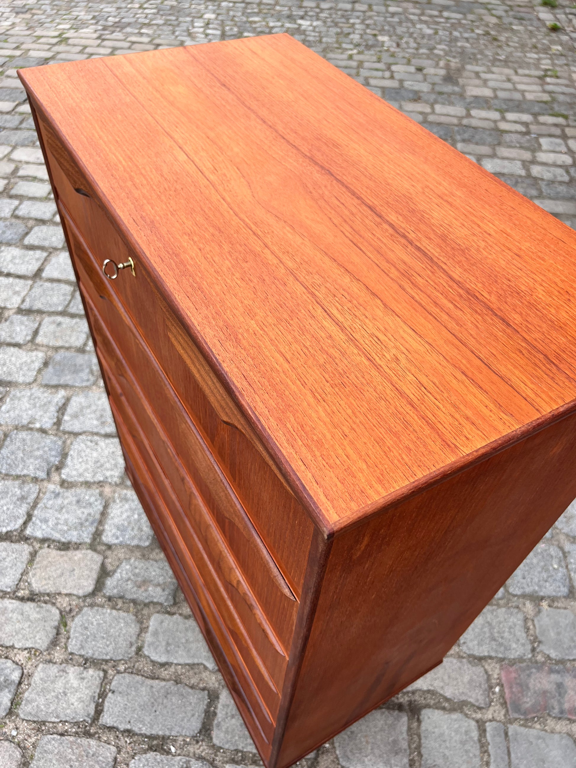Kommode Tallboy von Klaus Okholm für Trekanten 60er