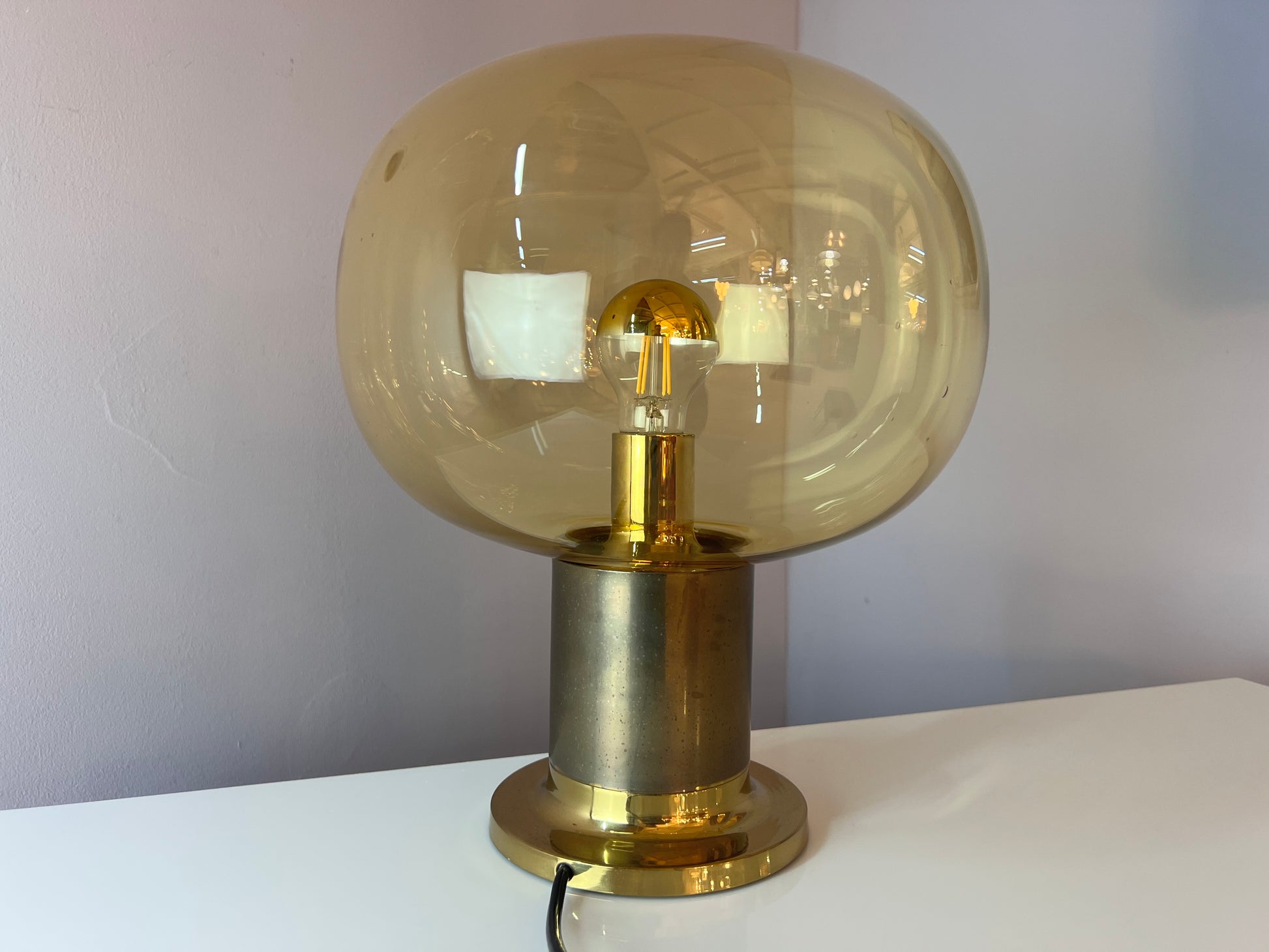 Tischlampe Messing Glas mundgeblasen