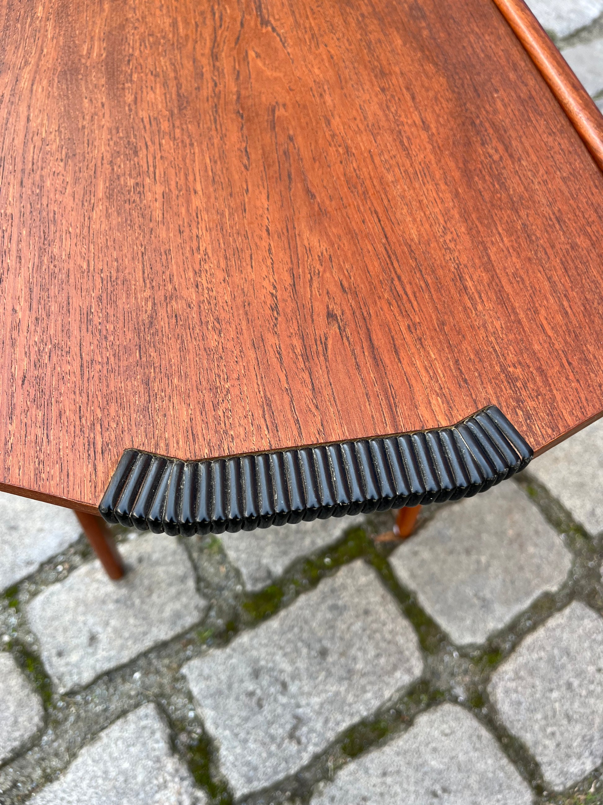 Beistelltisch / Nähkasten Teak aus Dänemark